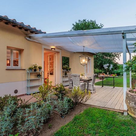 Villa Bassotta, A Charming Cottage Lucca Bagian luar foto