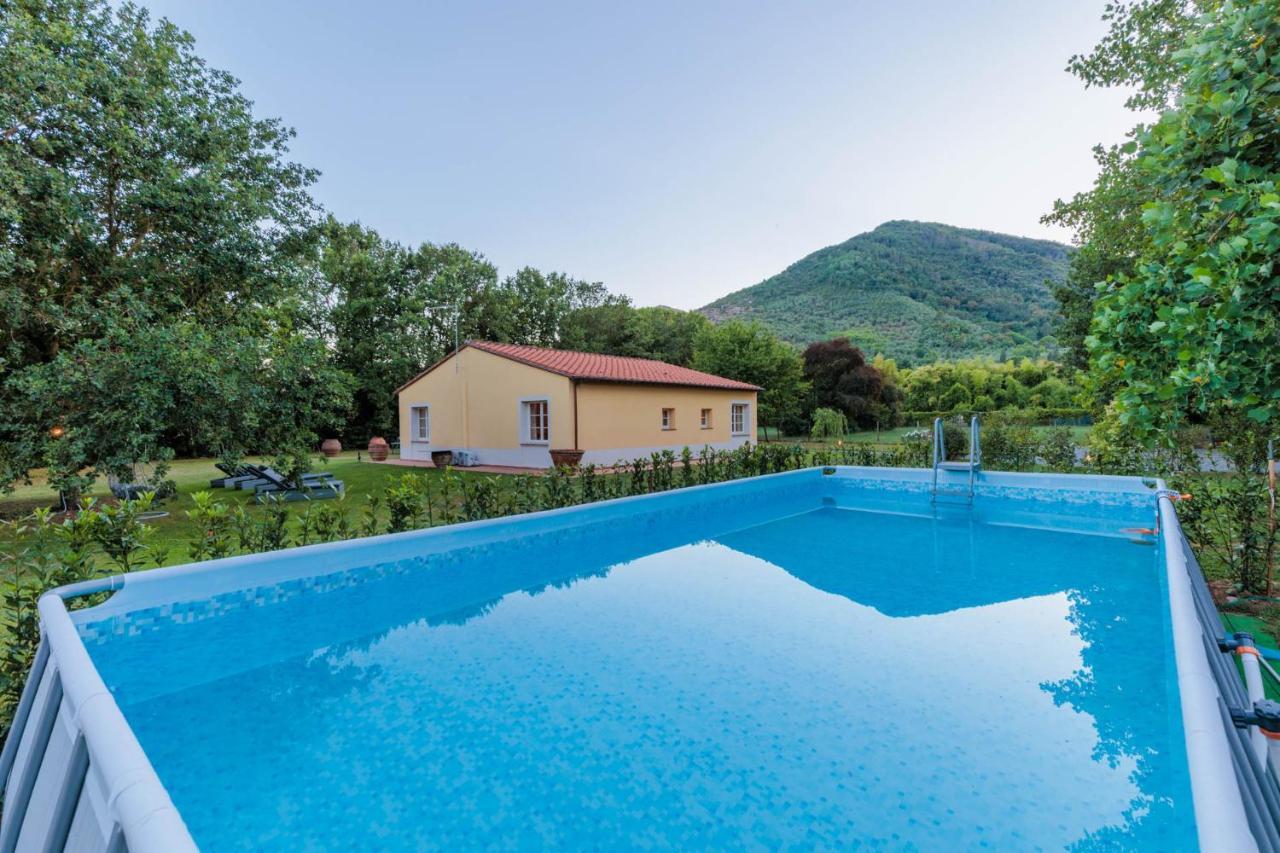 Villa Bassotta, A Charming Cottage Lucca Bagian luar foto
