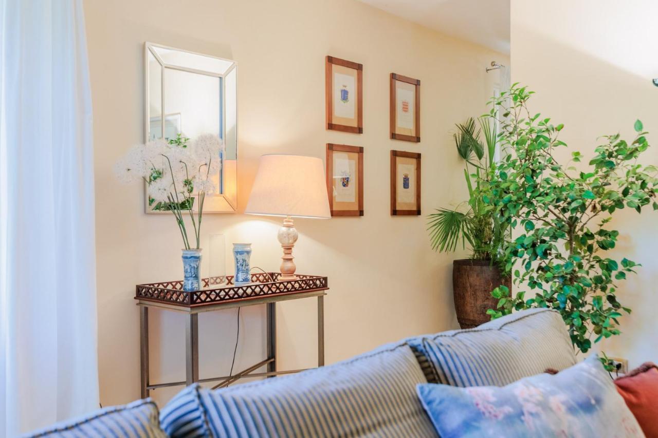 Villa Bassotta, A Charming Cottage Lucca Bagian luar foto
