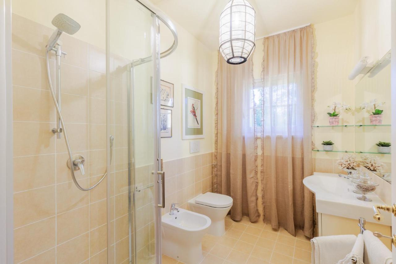Villa Bassotta, A Charming Cottage Lucca Bagian luar foto